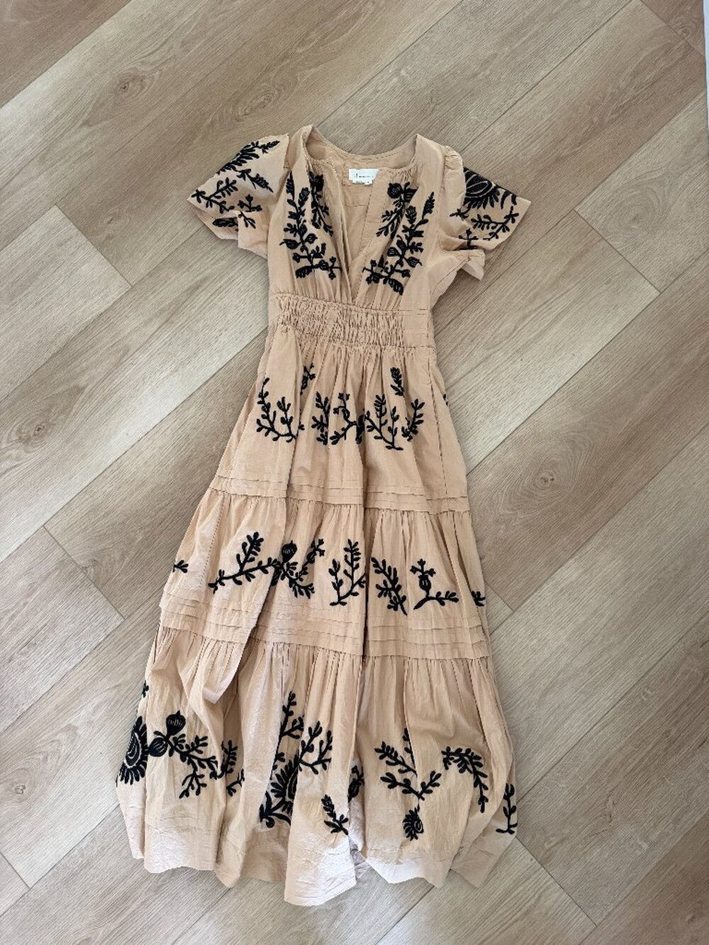 Anthropologie • The Somerset Maxi Dress: Embroidered Edition tan black floral XS